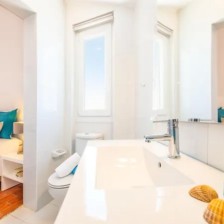 Villa In Albufeira Near Praia D Oura Beach فيلة البوفيرا